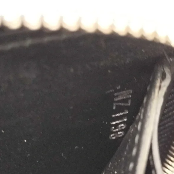 ✨🛍️ Louis Vuitton RARE Limited Edition Monogram Wild Zip Around Wallet - Picture 7 of 7